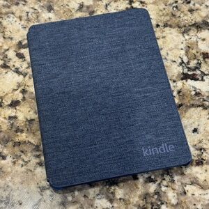 Kindle Paperwhite Case - Excellent Condition